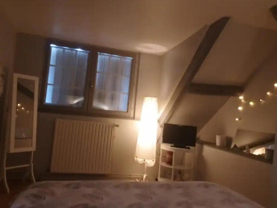 La Petite Maison Sainte-Gemme-Moronval Bagian luar foto